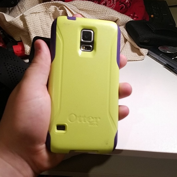 Phone - Picture 3 of 4